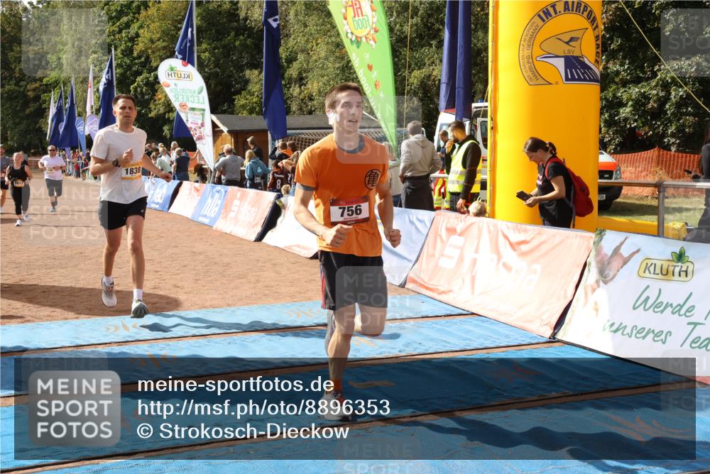 14.09.2025 - Airport Race Strokosch-Dieckow http://msf.ph/oto/8896353 14.09.2025 12:17:43 Ziel 77, 756, 1112, 1149, 1838, 4199, 5017, 5360, 5486 meine-sportfotos.de