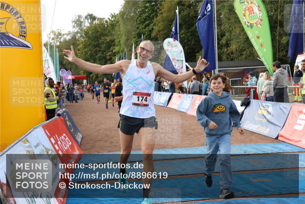 14.09.2025 - Airport Race Strokosch-Dieckow http://msf.ph/oto/8896619 14.09.2025 12:19:26 Ziel 72, 74, 174, 555, 746, 1050, 1059, 1392, 4055, 4143, 5268, 5481 meine-sportfotos.de