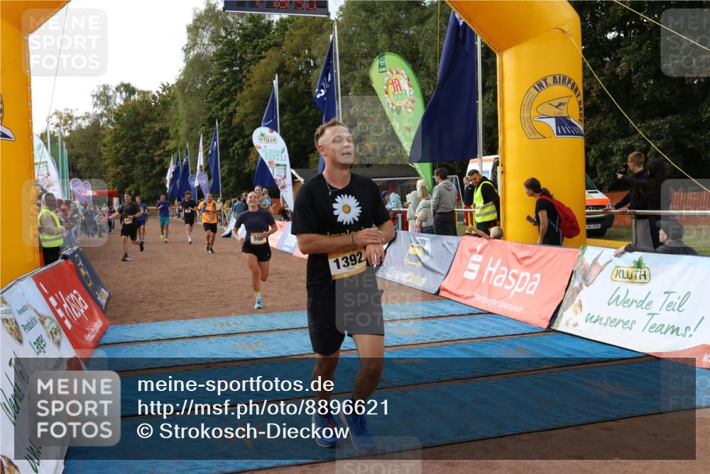 14.09.2025 - Airport Race Strokosch-Dieckow http://msf.ph/oto/8896621 14.09.2025 12:19:28 Ziel 72, 74, 174, 555, 746, 1050, 1059, 1392, 4055, 4143, 5268 meine-sportfotos.de