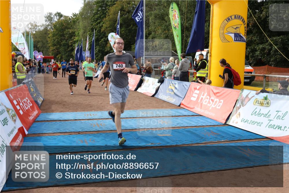 14.09.2025 - Airport Race Strokosch-Dieckow http://msf.ph/oto/8896657 14.09.2025 12:19:54 Ziel 2, 26, 62, 595, 740, 776, 1169, 1274, 1720, 5058, 5210, 5394, 5422 meine-sportfotos.de