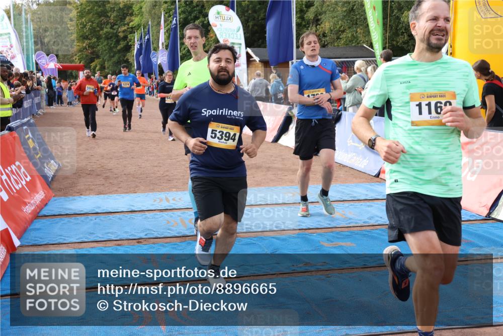 14.09.2025 - Airport Race Strokosch-Dieckow http://msf.ph/oto/8896665 14.09.2025 12:19:57 Ziel 2, 26, 62, 291, 595, 700, 740, 1169, 1255, 1274, 1720, 4095, 4244, 4252, 5058, 5210, 5394, 5422 meine-sportfotos.de