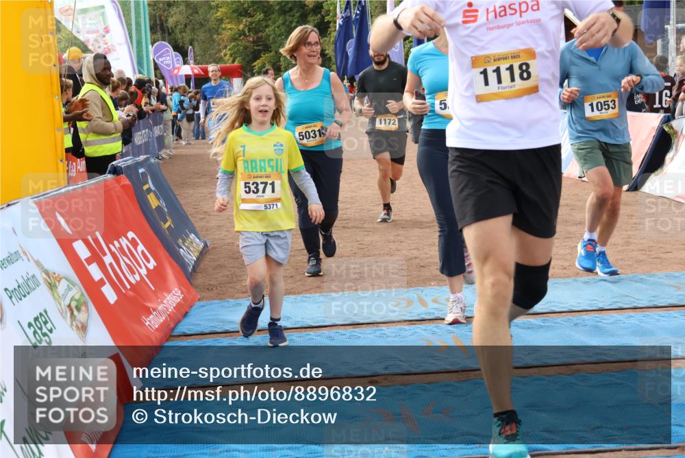 14.09.2025 - Airport Race Strokosch-Dieckow http://msf.ph/oto/8896832 14.09.2025 12:20:26 Ziel 221, 1053, 1118, 1172, 1873, 2009, 2180, 4011, 4024, 4050, 4073, 5031, 5358, 5371, 5403, 5414 meine-sportfotos.de