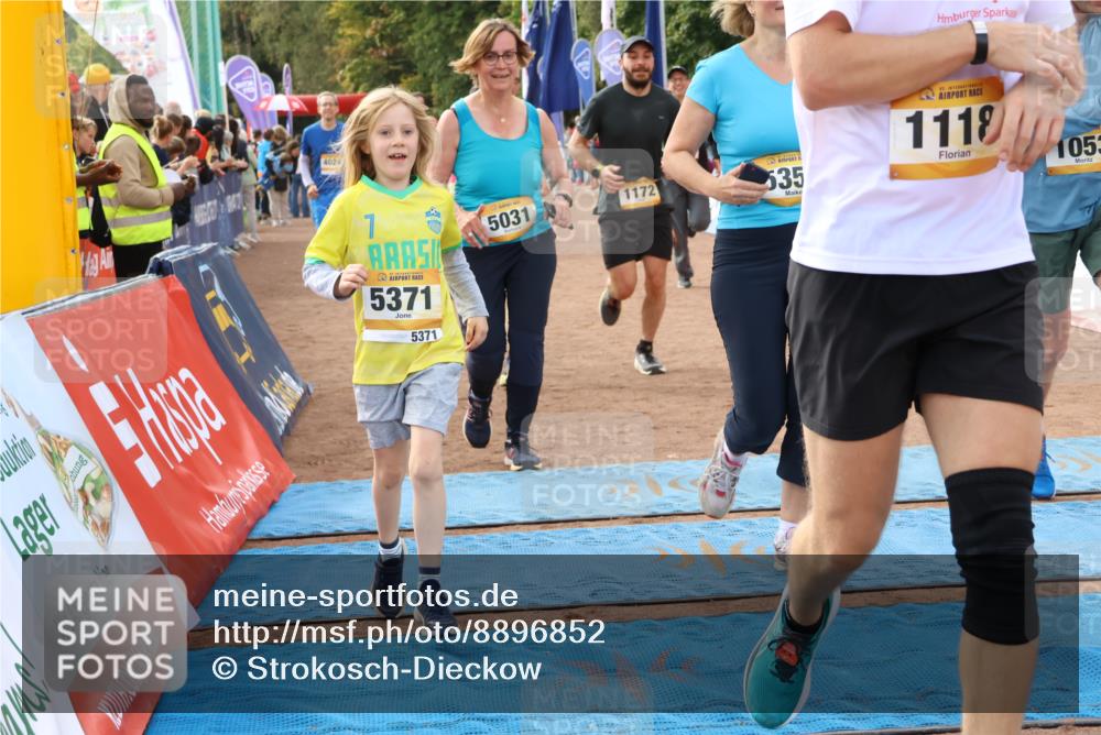 14.09.2025 - Airport Race Strokosch-Dieckow http://msf.ph/oto/8896852 14.09.2025 12:20:27 Ziel 221, 826, 1053, 1118, 1172, 1873, 2009, 2180, 4024, 4050, 4073, 5031, 5358, 5371, 5403, 5414 meine-sportfotos.de