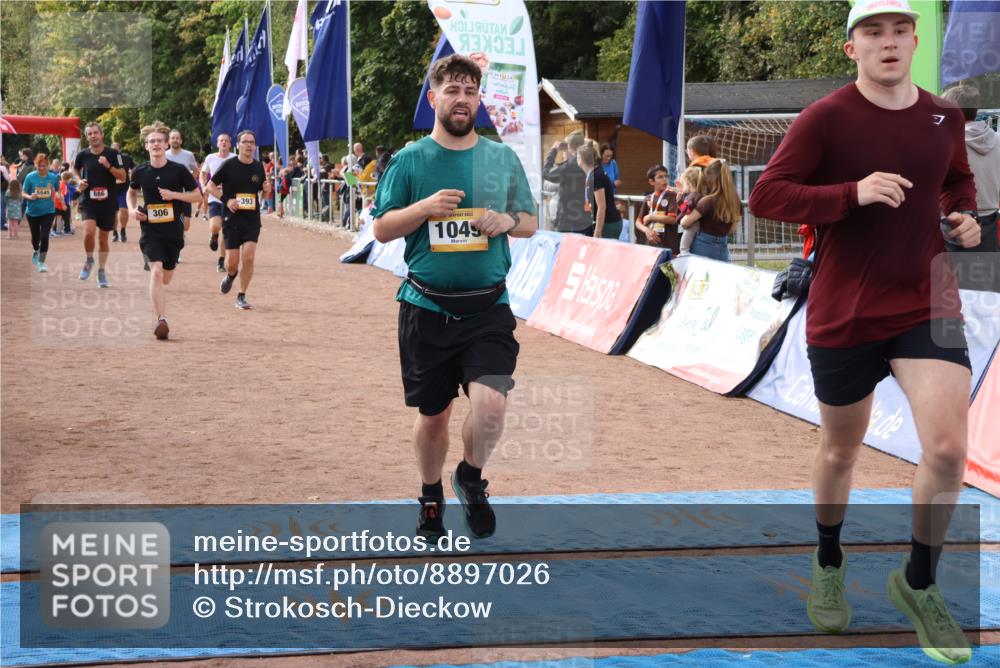 14.09.2025 - Airport Race Strokosch-Dieckow http://msf.ph/oto/8897026 14.09.2025 12:21:01 Ziel 306, 393, 709, 886, 1049, 1360, 1520, 1837, 5545 meine-sportfotos.de