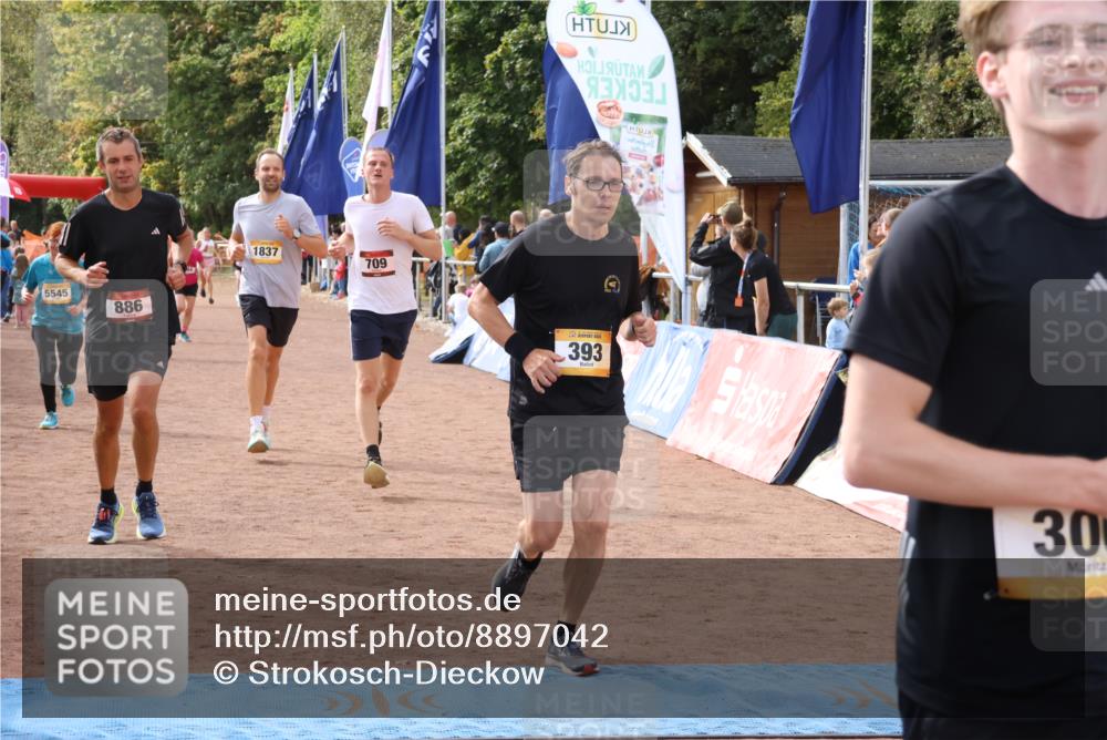 14.09.2025 - Airport Race Strokosch-Dieckow http://msf.ph/oto/8897042 14.09.2025 12:21:04 Ziel 306, 393, 709, 715, 794, 886, 1049, 1837, 5545 meine-sportfotos.de