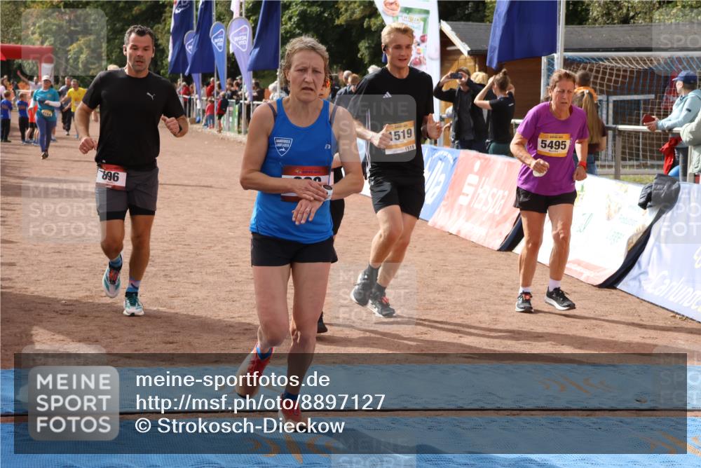 14.09.2025 - Airport Race Strokosch-Dieckow http://msf.ph/oto/8897127 14.09.2025 12:21:19 Ziel 8, 81, 642, 689, 878, 896, 1519, 5495 meine-sportfotos.de