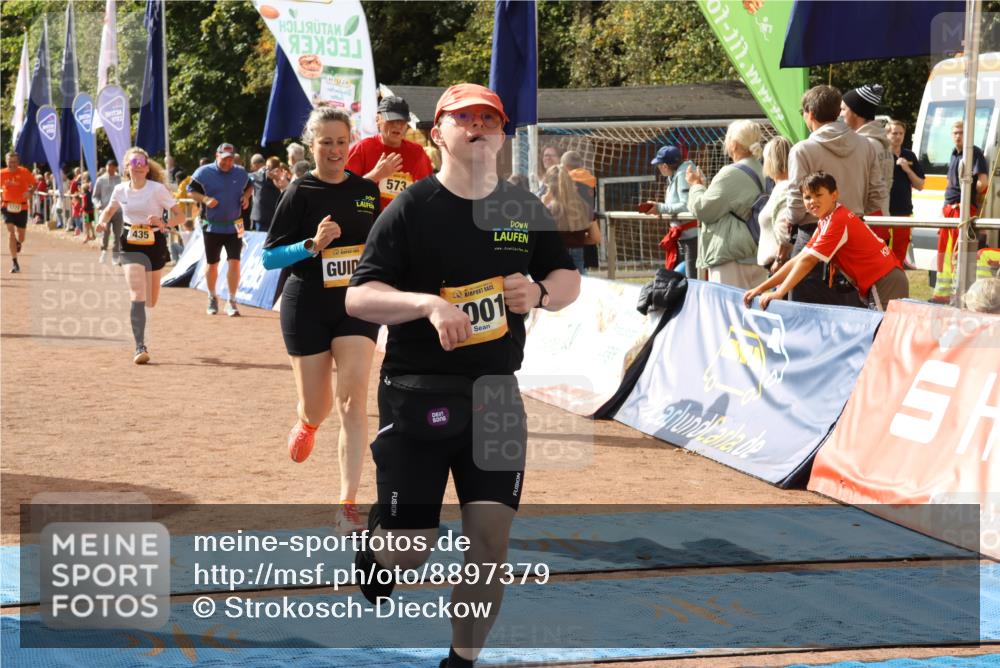 14.09.2025 - Airport Race Strokosch-Dieckow http://msf.ph/oto/8897379 14.09.2025 12:22:02 Ziel 431, 435, 573, 721, 1187, 1201, 1410, 1412, 1772, 4192, 4261, 5001, 5410 meine-sportfotos.de