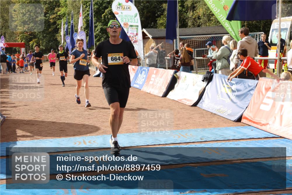 14.09.2025 - Airport Race Strokosch-Dieckow http://msf.ph/oto/8897459 14.09.2025 12:22:14 Ziel 18, 664, 1021, 1412, 1565, 4124, 4192, 4245 meine-sportfotos.de