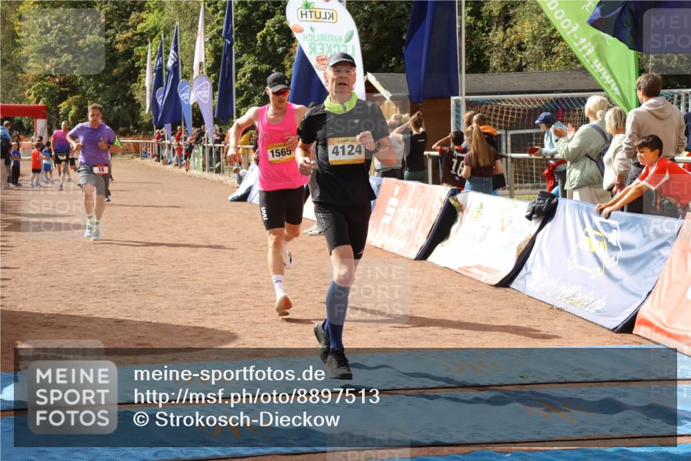 14.09.2025 - Airport Race Strokosch-Dieckow http://msf.ph/oto/8897513 14.09.2025 12:22:18 Ziel 18, 316, 664, 1021, 1166, 1565, 4115, 4124, 4245 meine-sportfotos.de