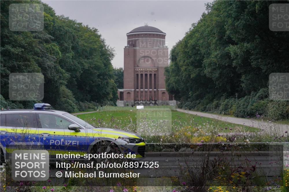 14.09.2025 - Stadtparktriathlon Michael Burmester http://msf.ph/oto/8897525 14.09.2025 08:55:22 Radfahren  meine-sportfotos.de