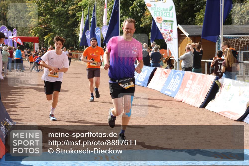 14.09.2025 - Airport Race Strokosch-Dieckow http://msf.ph/oto/8897611 14.09.2025 12:22:26 Ziel 308, 316, 1166, 4062, 4115, 4183 meine-sportfotos.de