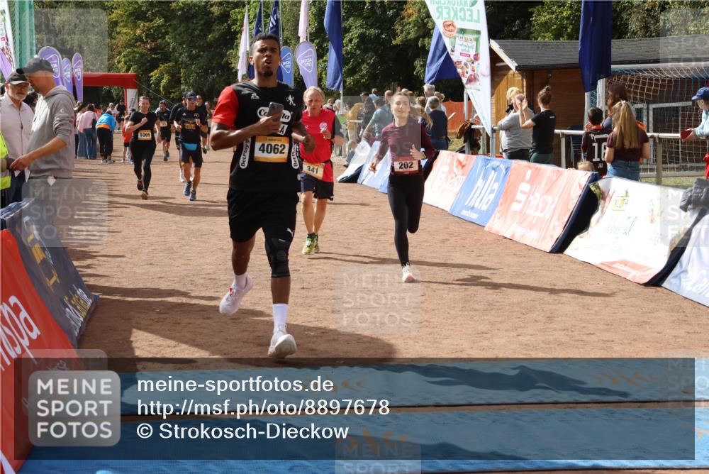 14.09.2025 - Airport Race Strokosch-Dieckow http://msf.ph/oto/8897678 14.09.2025 12:22:34 Ziel 186, 202, 341, 471, 611, 1065, 4062, 4183 meine-sportfotos.de
