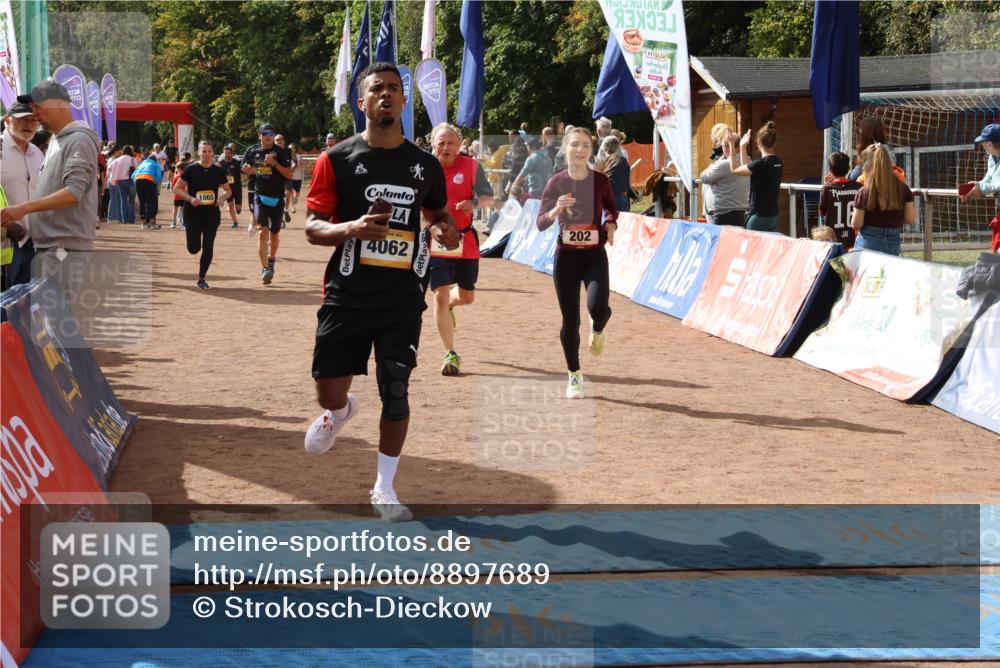 14.09.2025 - Airport Race Strokosch-Dieckow http://msf.ph/oto/8897689 14.09.2025 12:22:34 Ziel 186, 202, 341, 471, 611, 1065, 4062, 4183 meine-sportfotos.de