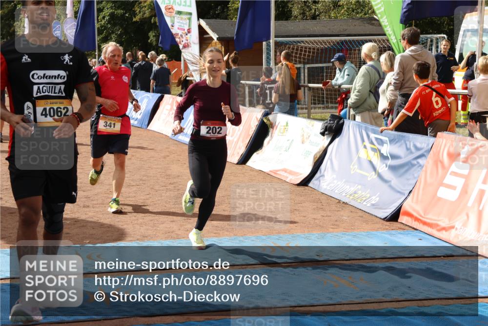 14.09.2025 - Airport Race Strokosch-Dieckow http://msf.ph/oto/8897696 14.09.2025 12:22:35 Ziel 186, 202, 341, 471, 611, 1065, 4062, 4183 meine-sportfotos.de