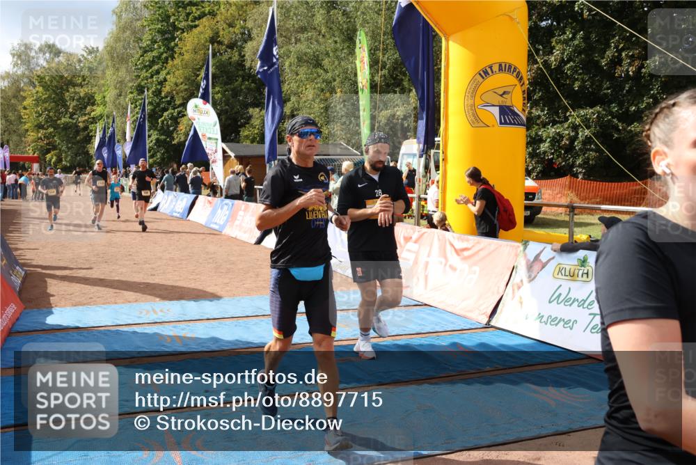 14.09.2025 - Airport Race Strokosch-Dieckow http://msf.ph/oto/8897715 14.09.2025 12:22:41 Ziel 186, 341, 399, 409, 424, 471, 514, 611, 1065, 2105 meine-sportfotos.de