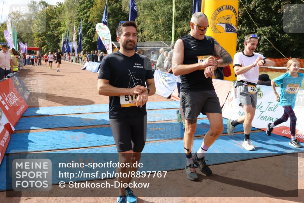 14.09.2025 - Airport Race Strokosch-Dieckow http://msf.ph/oto/8897767 14.09.2025 12:22:46 Ziel 168, 399, 409, 424, 514, 2087, 2105 meine-sportfotos.de