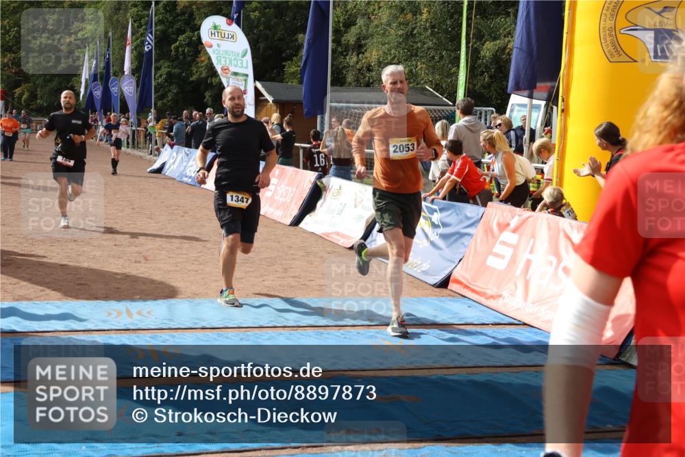 14.09.2025 - Airport Race Strokosch-Dieckow http://msf.ph/oto/8897873 14.09.2025 12:22:58 Ziel 184, 255, 452, 1347, 1667, 2053, 4034 meine-sportfotos.de