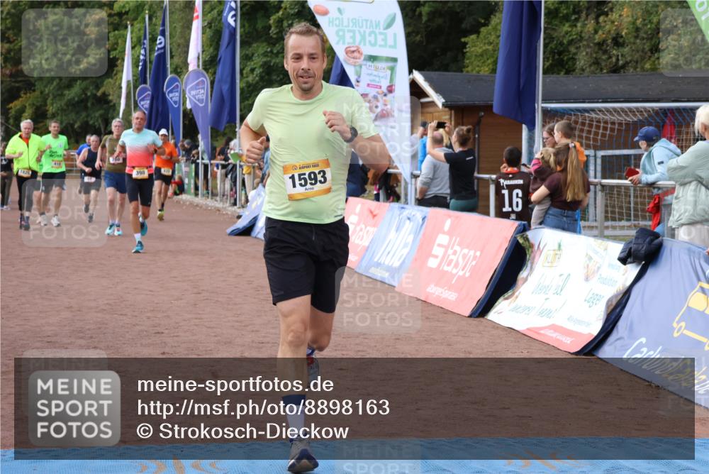 14.09.2025 - Airport Race Strokosch-Dieckow http://msf.ph/oto/8898163 14.09.2025 12:23:56 Ziel 68, 385, 398, 416, 433, 780, 1593, 1984 meine-sportfotos.de