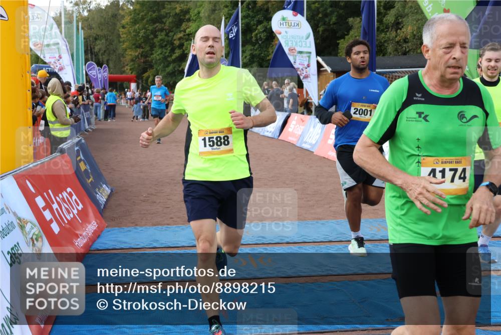 14.09.2025 - Airport Race Strokosch-Dieckow http://msf.ph/oto/8898215 14.09.2025 12:24:12 Ziel 191, 396, 1116, 1359, 1549, 1588, 1957, 2001, 4174 meine-sportfotos.de