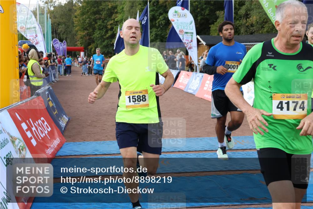 14.09.2025 - Airport Race Strokosch-Dieckow http://msf.ph/oto/8898219 14.09.2025 12:24:12 Ziel 191, 396, 1116, 1359, 1549, 1588, 1957, 2001, 4174 meine-sportfotos.de