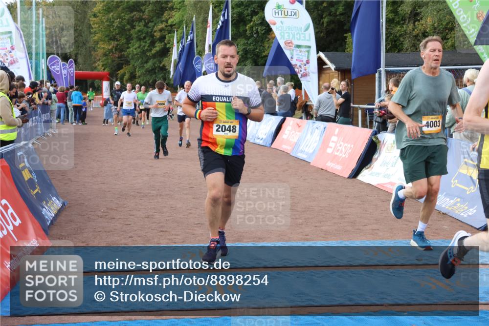 14.09.2025 - Airport Race Strokosch-Dieckow http://msf.ph/oto/8898254 14.09.2025 12:24:24 Ziel 396, 453, 575, 726, 1260, 1448, 1549, 1655, 1884, 1957, 2006, 2048, 4003 meine-sportfotos.de