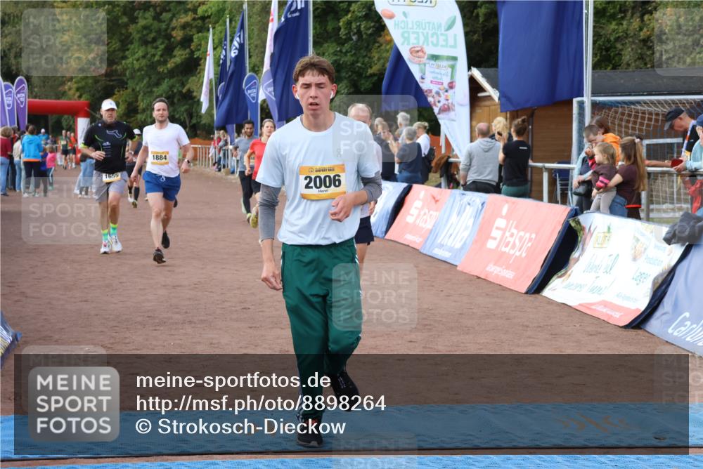 14.09.2025 - Airport Race Strokosch-Dieckow http://msf.ph/oto/8898264 14.09.2025 12:24:27 Ziel 453, 575, 726, 798, 1260, 1448, 1655, 1884, 2006, 2048, 4003 meine-sportfotos.de