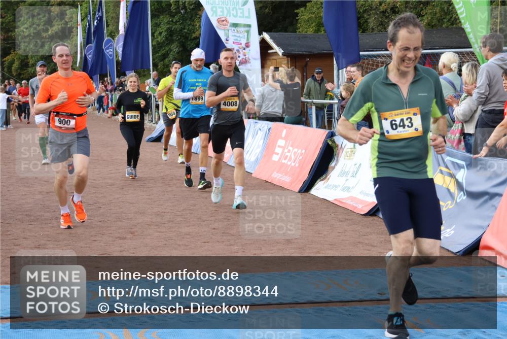 14.09.2025 - Airport Race Strokosch-Dieckow http://msf.ph/oto/8898344 14.09.2025 12:24:46 Ziel 383, 643, 900, 1899, 1955, 2149, 4008, 5466 meine-sportfotos.de