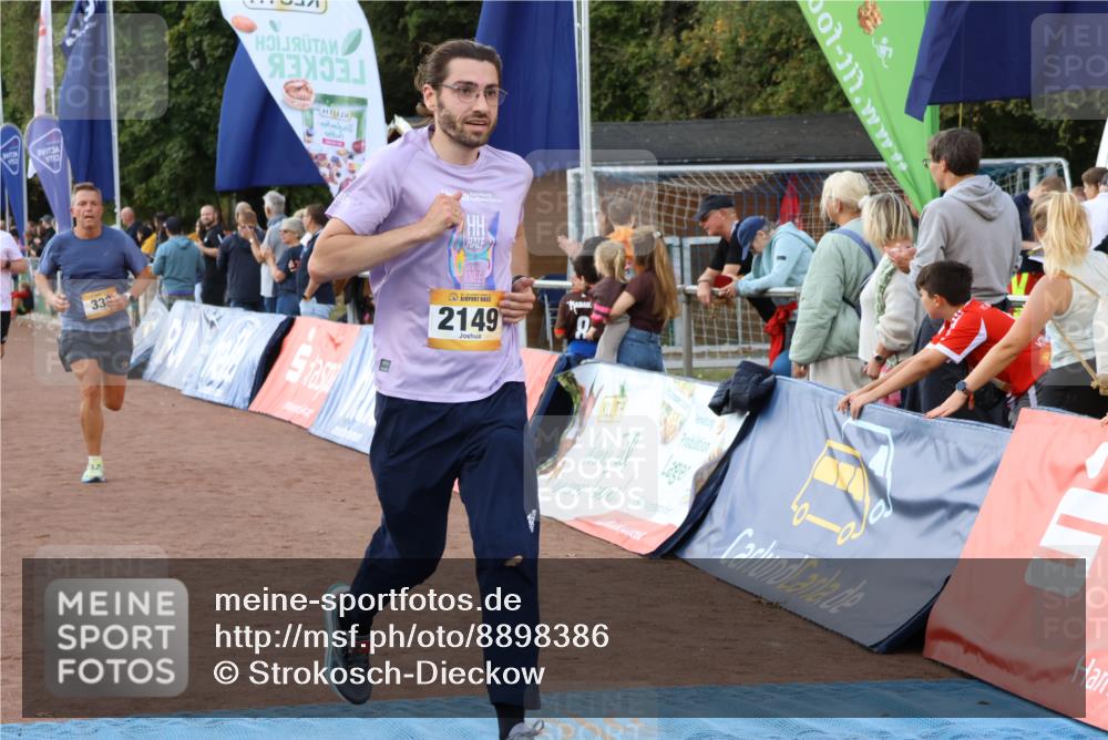 14.09.2025 - Airport Race Strokosch-Dieckow http://msf.ph/oto/8898386 14.09.2025 12:24:55 Ziel 55, 333, 383, 519, 816, 2149 meine-sportfotos.de