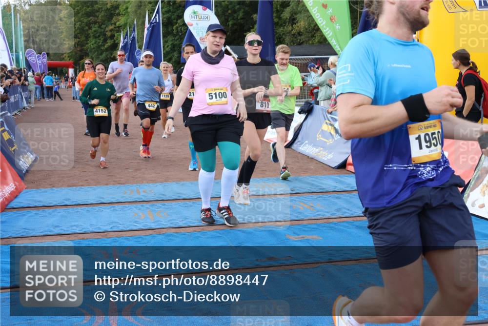 14.09.2025 - Airport Race Strokosch-Dieckow http://msf.ph/oto/8898447 14.09.2025 12:25:07 Ziel 442, 704, 810, 1139, 1194, 1258, 1644, 1654, 1766, 1950, 1993, 2138, 4152, 5075, 5100 meine-sportfotos.de