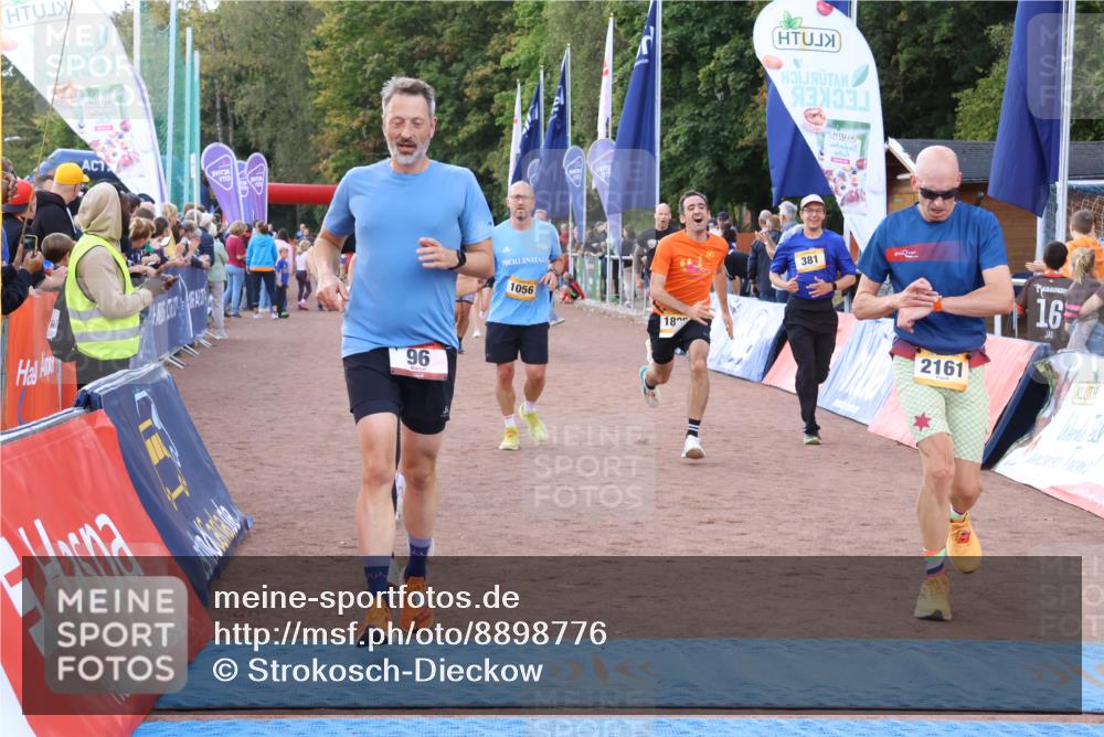 14.09.2025 - Airport Race Strokosch-Dieckow http://msf.ph/oto/8898776 14.09.2025 12:26:07 Ziel 96, 117, 245, 381, 1056, 1344, 1433, 1880, 1895, 1912, 2161, 4235, 5029 meine-sportfotos.de