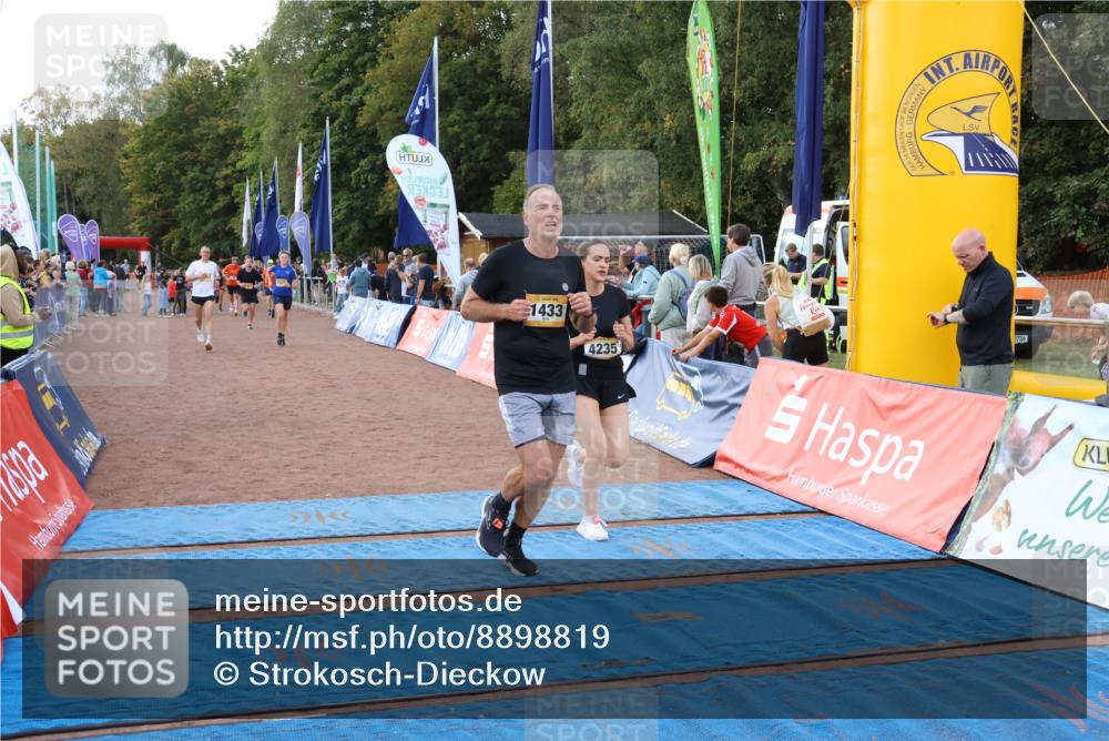 14.09.2025 - Airport Race Strokosch-Dieckow http://msf.ph/oto/8898819 14.09.2025 12:26:14 Ziel 117, 151, 245, 978, 1056, 1401, 1433, 1575, 2003, 4235 meine-sportfotos.de
