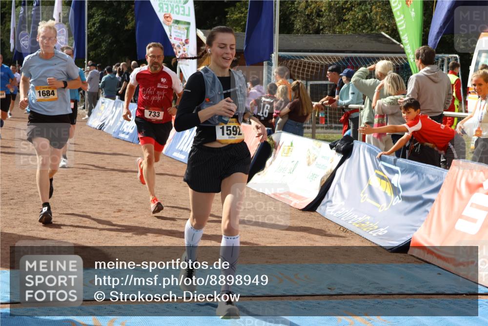 14.09.2025 - Airport Race Strokosch-Dieckow http://msf.ph/oto/8898949 14.09.2025 12:26:34 Ziel 285, 334, 361, 636, 733, 915, 1110, 1312, 1592, 1684, 2103, 2144, 2178, 4047, 4069, 4240 meine-sportfotos.de