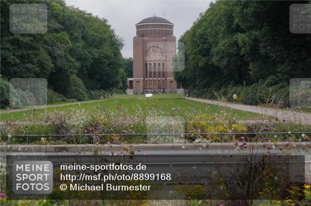 14.09.2025 - Stadtparktriathlon Michael Burmester http://msf.ph/oto/8899168 14.09.2025 09:10:19 Radfahren 336, 391 meine-sportfotos.de