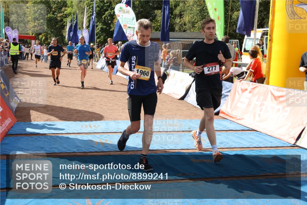 14.09.2025 - Airport Race Strokosch-Dieckow http://msf.ph/oto/8899241 14.09.2025 12:27:06 Ziel 73, 172, 277, 297, 298, 562, 589, 644, 805, 1036, 1414, 1643, 1658, 1707, 1776, 1960, 5530 meine-sportfotos.de