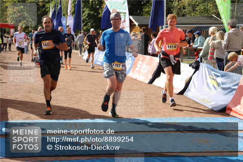 14.09.2025 - Airport Race Strokosch-Dieckow http://msf.ph/oto/8899254 14.09.2025 12:27:08 Ziel 73, 172, 277, 297, 298, 562, 589, 644, 805, 1036, 1414, 1658, 1707, 1776, 1960, 4187 meine-sportfotos.de