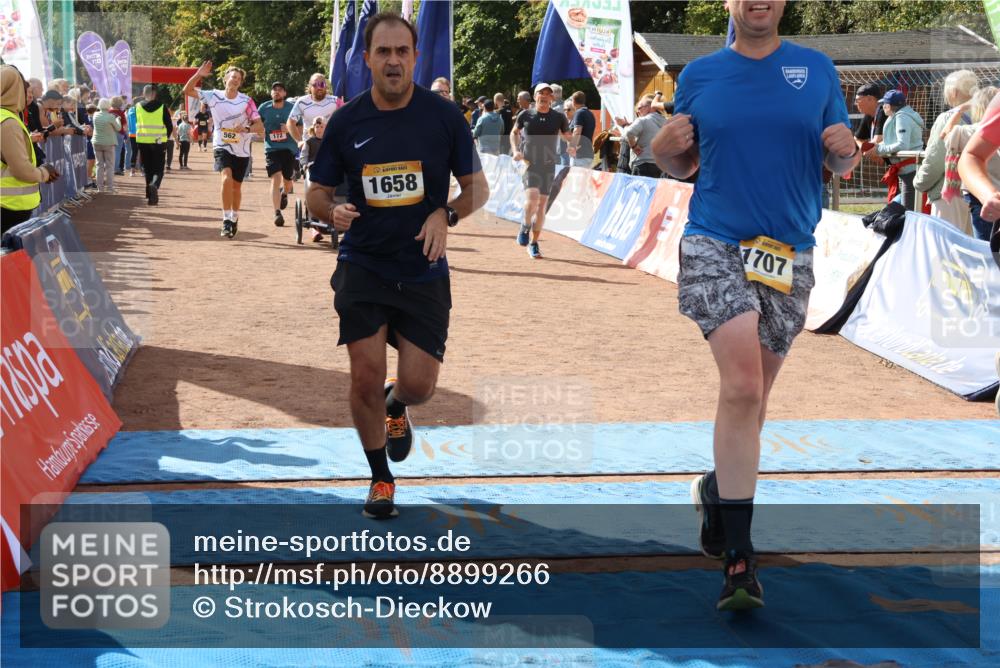 14.09.2025 - Airport Race Strokosch-Dieckow http://msf.ph/oto/8899266 14.09.2025 12:27:09 Ziel 73, 172, 277, 297, 298, 562, 589, 644, 1036, 1414, 1621, 1658, 1707, 1960, 4187 meine-sportfotos.de