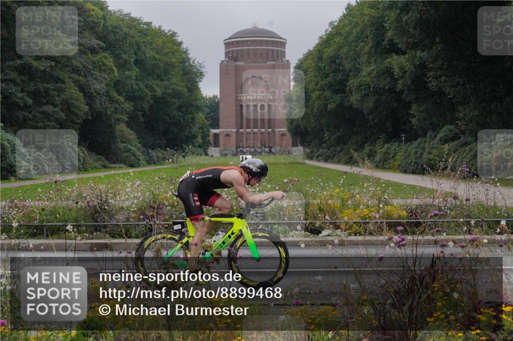 14.09.2025 - Stadtparktriathlon Michael Burmester http://msf.ph/oto/8899468 14.09.2025 09:13:10 Radfahren 314, 397 meine-sportfotos.de