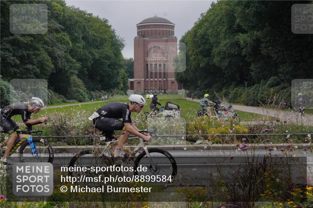 14.09.2025 - Stadtparktriathlon Michael Burmester http://msf.ph/oto/8899584 14.09.2025 09:14:33 Radfahren 301, 318, 326, 340, 345, 347, 363, 370, 371, 373, 377, 380, 381, 389, 401, 404 meine-sportfotos.de