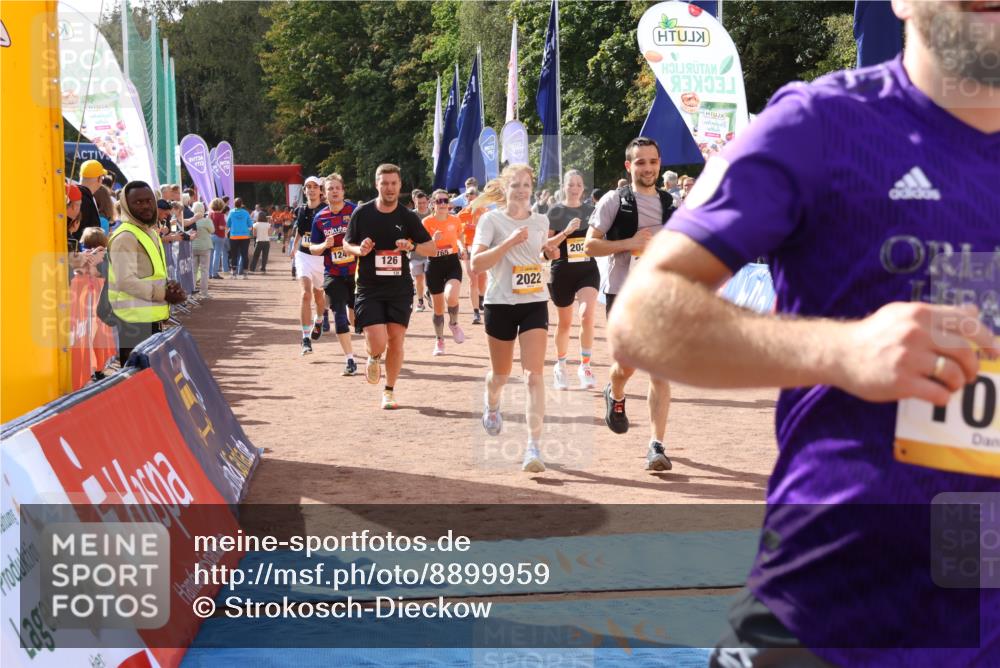 14.09.2025 - Airport Race Strokosch-Dieckow http://msf.ph/oto/8899959 14.09.2025 12:28:17 Ziel 126, 161, 242, 281, 365, 487, 587, 716, 765, 824, 1018, 1073, 1076, 1247, 1399, 2021, 2022, 2023, 4032, 4129 meine-sportfotos.de