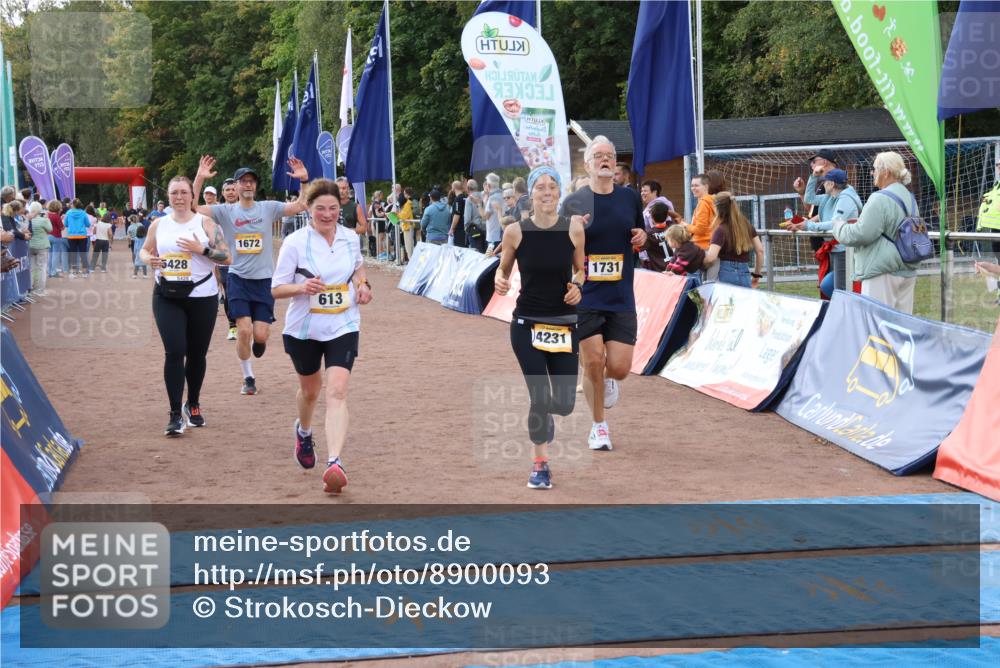 14.09.2025 - Airport Race Strokosch-Dieckow http://msf.ph/oto/8900093 14.09.2025 12:28:45 Ziel 95, 141, 613, 879, 1127, 1129, 1672, 1731, 1780, 1913, 1983, 1989, 4231, 5428 meine-sportfotos.de