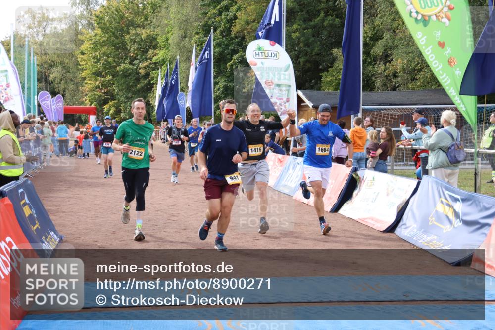 14.09.2025 - Airport Race Strokosch-Dieckow http://msf.ph/oto/8900271 14.09.2025 12:29:14 Ziel 145, 236, 457, 549, 941, 1415, 1432, 1540, 1601, 1664, 1882, 2122 meine-sportfotos.de