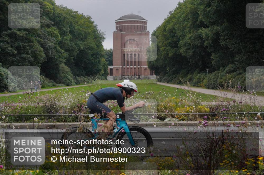 14.09.2025 - Stadtparktriathlon Michael Burmester http://msf.ph/oto/8900323 14.09.2025 09:17:28 Radfahren 313, 335, 387, 421, 436 meine-sportfotos.de