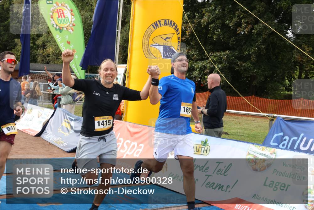 14.09.2025 - Airport Race Strokosch-Dieckow http://msf.ph/oto/8900328 14.09.2025 12:29:16 Ziel 145, 236, 457, 941, 1415, 1432, 1442, 1540, 1601, 1664, 1882, 1975, 2122 meine-sportfotos.de