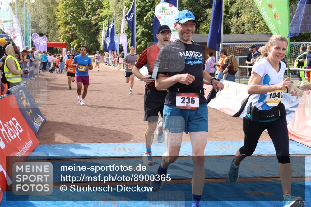 14.09.2025 - Airport Race Strokosch-Dieckow http://msf.ph/oto/8900365 14.09.2025 12:29:21 Ziel 145, 236, 428, 457, 729, 1432, 1442, 1540, 1601, 1678, 1882, 1883, 1975, 4213 meine-sportfotos.de