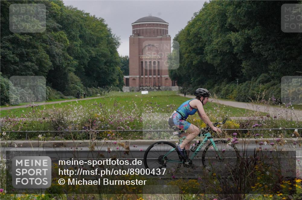 14.09.2025 - Stadtparktriathlon Michael Burmester http://msf.ph/oto/8900437 14.09.2025 09:18:22 Radfahren 317, 344, 374, 395, 456, 468, 481 meine-sportfotos.de