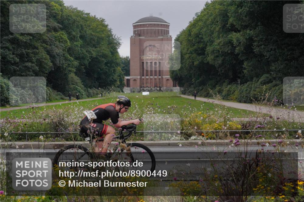 14.09.2025 - Stadtparktriathlon Michael Burmester http://msf.ph/oto/8900449 14.09.2025 09:18:34 Radfahren 316, 358, 374, 415, 483 meine-sportfotos.de
