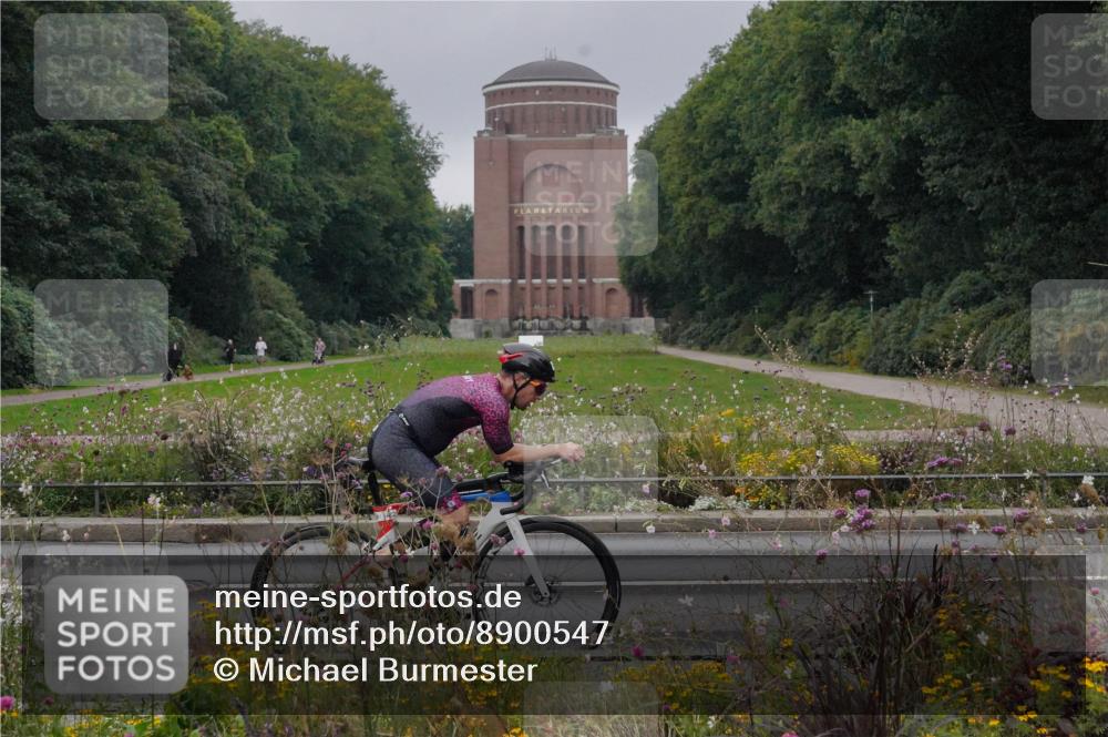 14.09.2025 - Stadtparktriathlon Michael Burmester http://msf.ph/oto/8900547 14.09.2025 09:19:10 Radfahren 314, 334, 397, 422, 431, 471, 480, 482 meine-sportfotos.de