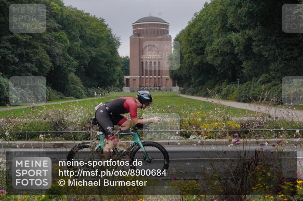 14.09.2025 - Stadtparktriathlon Michael Burmester http://msf.ph/oto/8900684 14.09.2025 09:20:04 Radfahren 333, 368, 423, 438, 503 meine-sportfotos.de