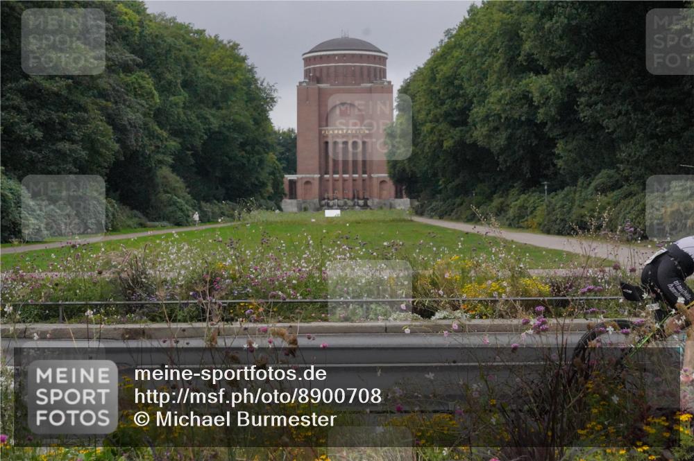 14.09.2025 - Stadtparktriathlon Michael Burmester http://msf.ph/oto/8900708 14.09.2025 09:20:18 Radfahren 371, 419, 469, 505, 506 meine-sportfotos.de