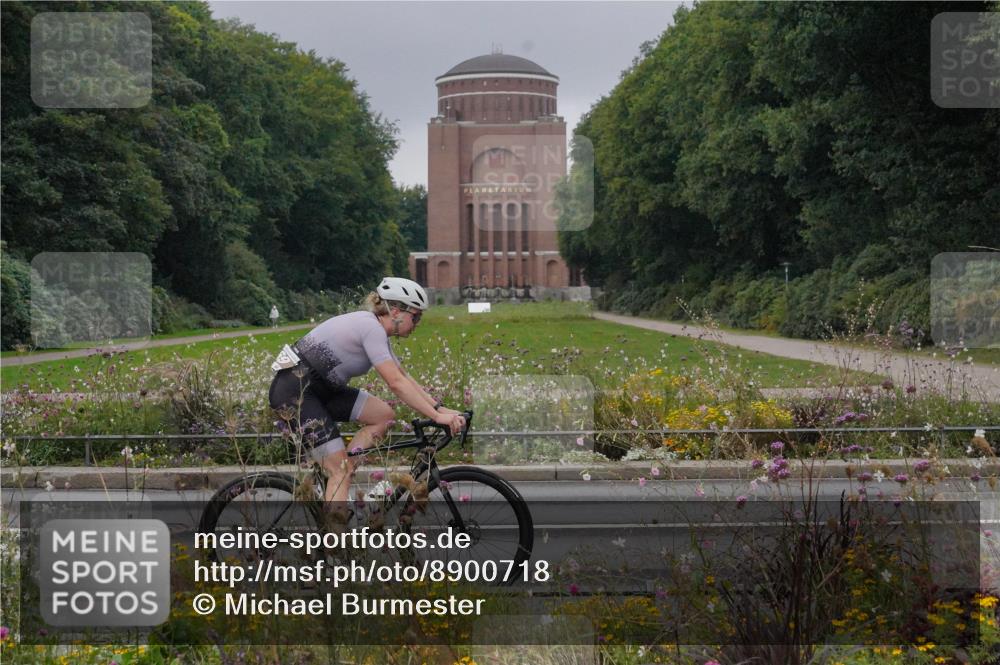 14.09.2025 - Stadtparktriathlon Michael Burmester http://msf.ph/oto/8900718 14.09.2025 09:20:20 Radfahren 371, 419, 445, 469, 505, 506 meine-sportfotos.de